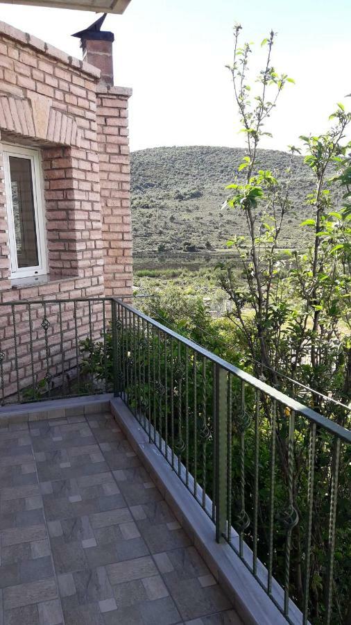 Studios&Apartment Niko Luka Ksamil Exterior foto